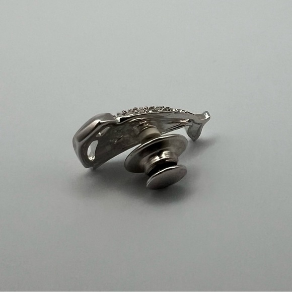 Vintage Swarovski Crystal Sailboat Pin Tie Tack Nautical Brooch - Picture 6 of 11